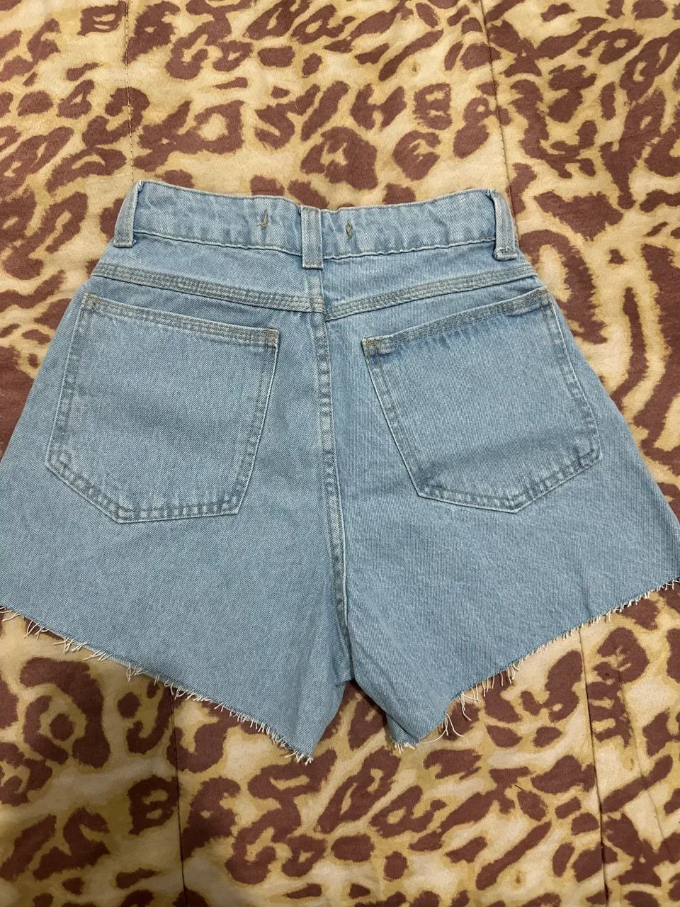 Short jeans metalizado (tamanho 36) - Foto 2