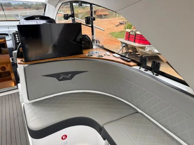 LANCHA NX 400 - Embarcação com Joystick + Plataforma Fun Deck Hidráulica  - Foto 5