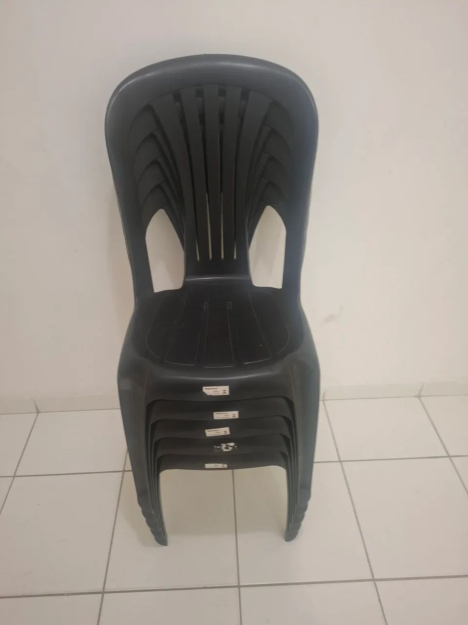 Cadeiras de Plástico 130 Kilos 