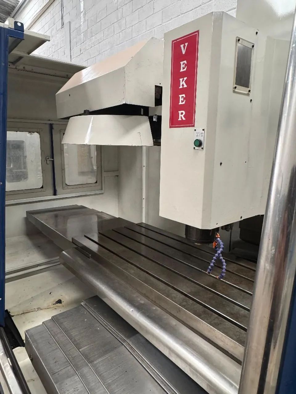 CENTRO DE USINAGEM VEKER 1500 (ANO 2003) - Foto 4