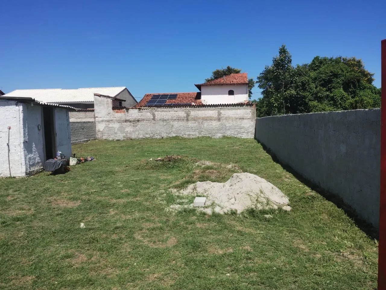 Vendo 2 terrenos em Araruama ou troco por casa em São Gonçalo, Niterói ou Guapimirim 