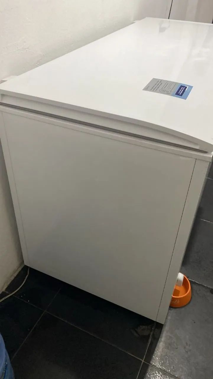 Vendo Freezer 513 litros - Foto 3