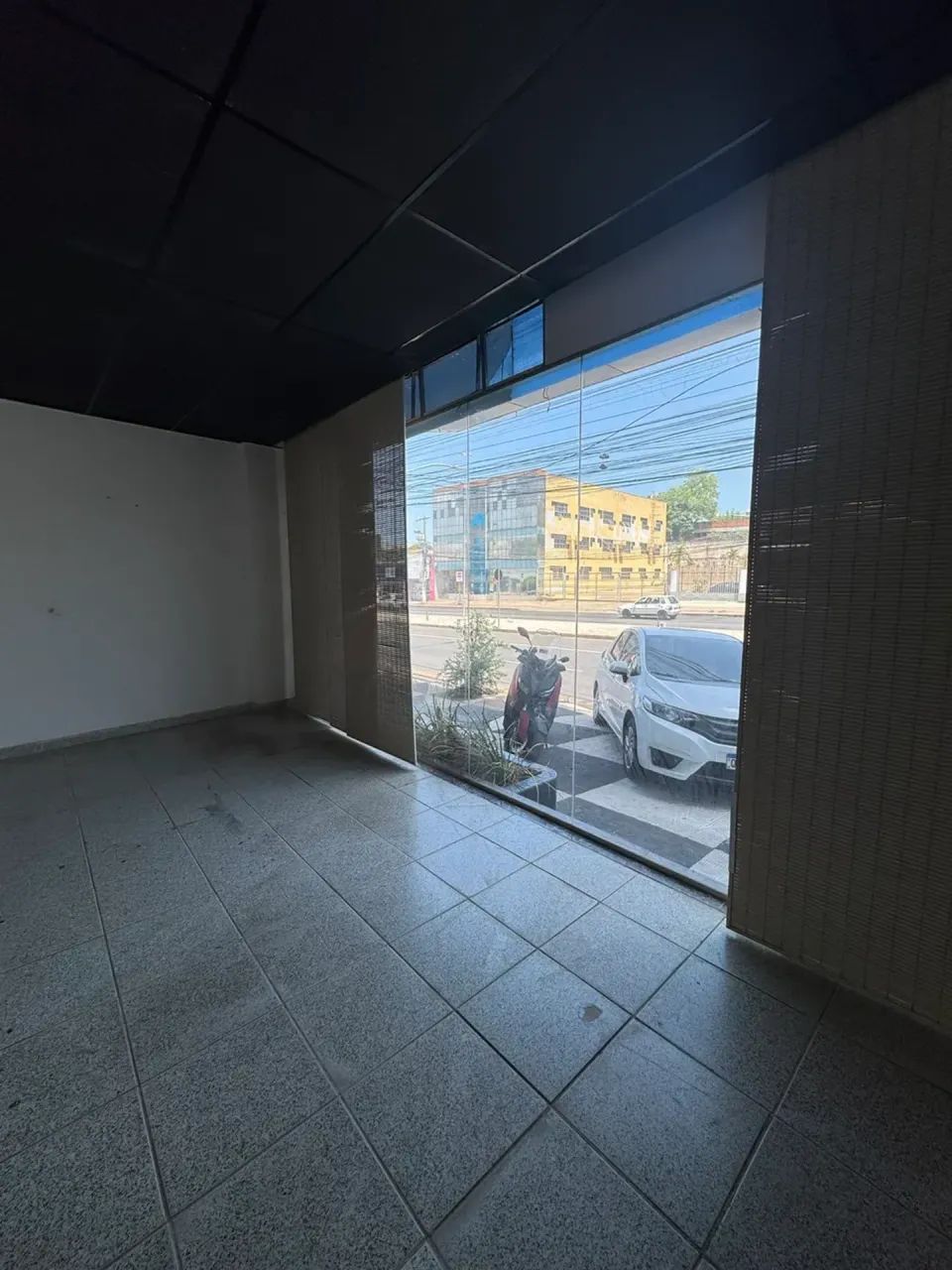 Sala comercial em prédio, centro Cuiaba MT