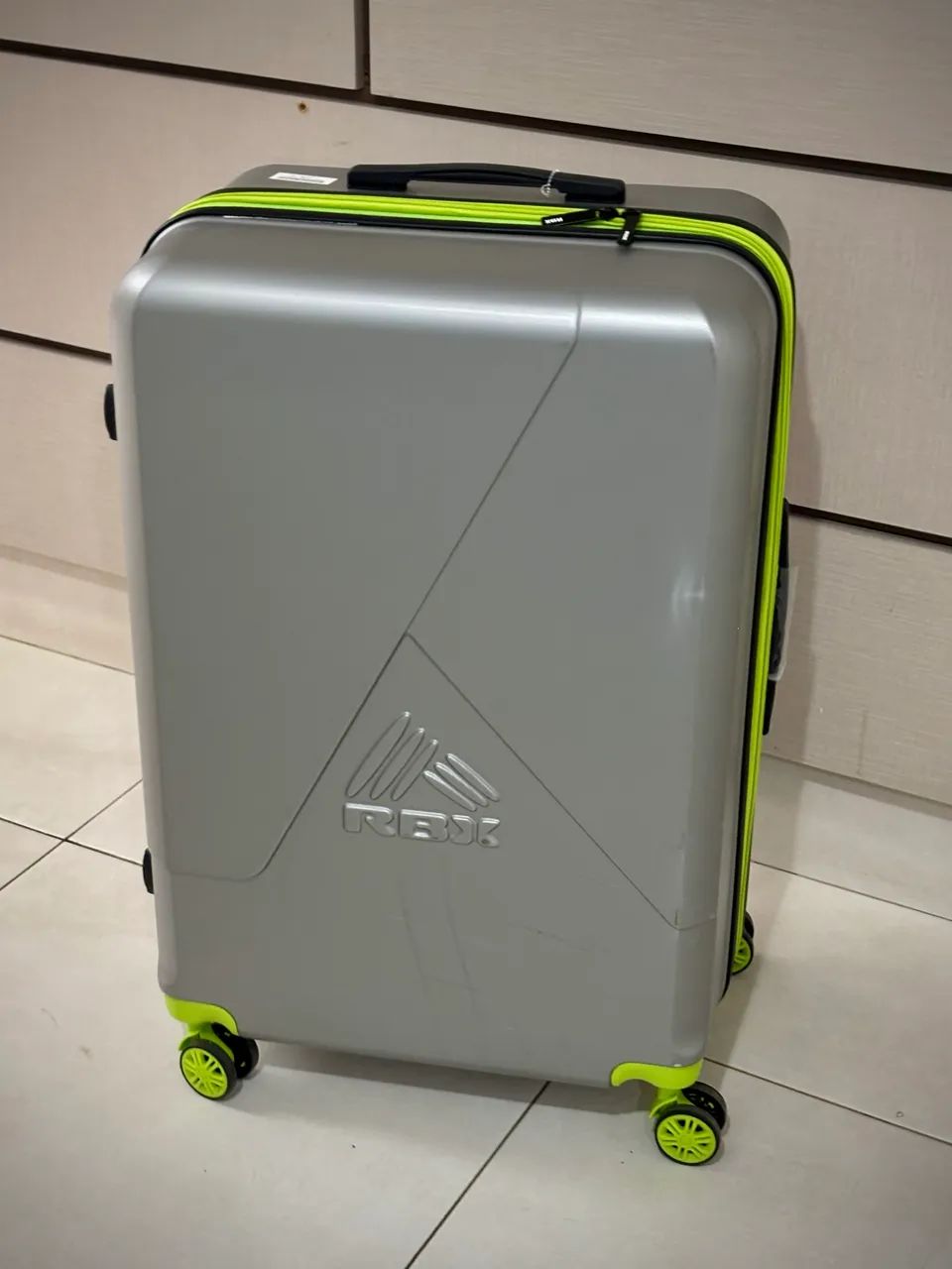 Reebok Mala de Viagem Importada  - Foto 3