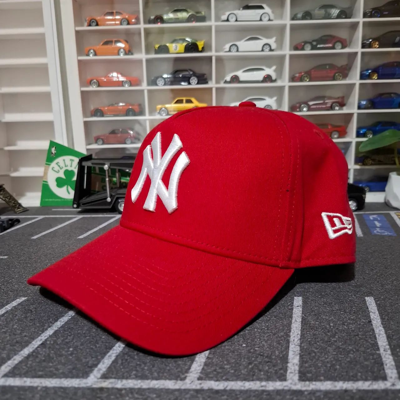 Boné New Era 9FORTY A-FRAME SNAPBACK New York Yankees Vermelho e Branco - Foto 2