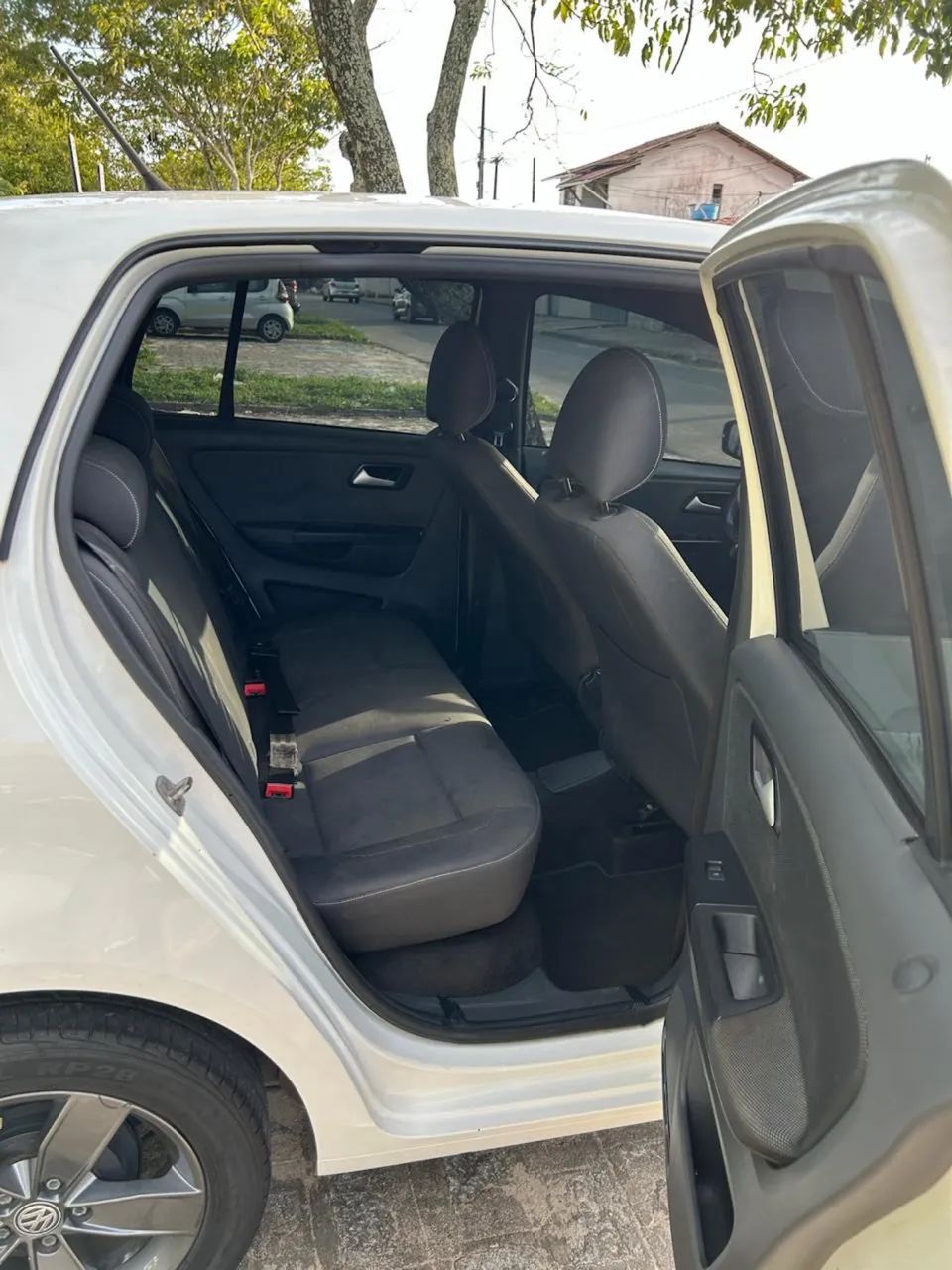 Volkswagen Fox RUN 1.6 Flex 8V 5P 2017 - Foto 2
