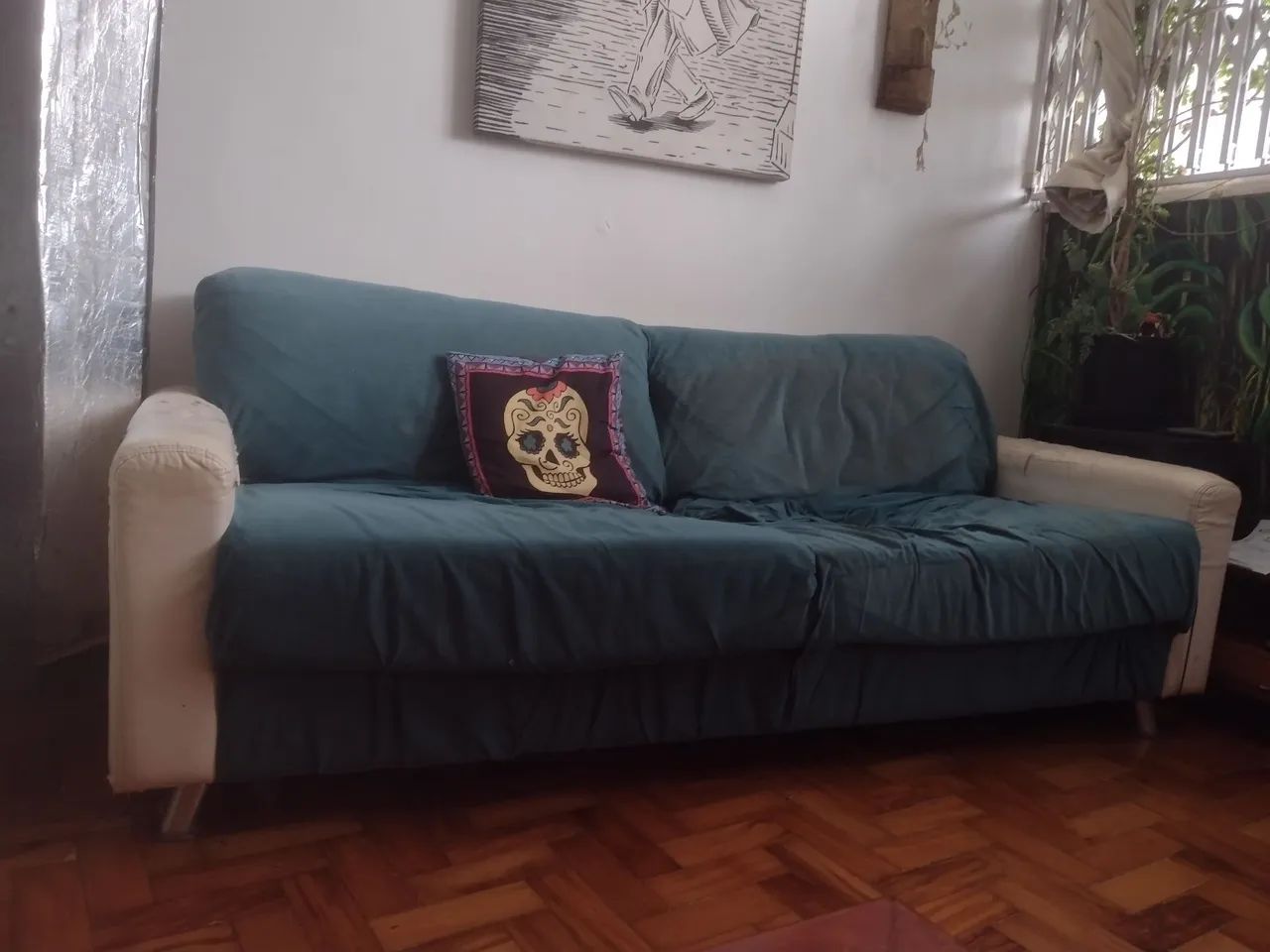 Sofá usado estrutura boa precisa de reforma  - Foto 4