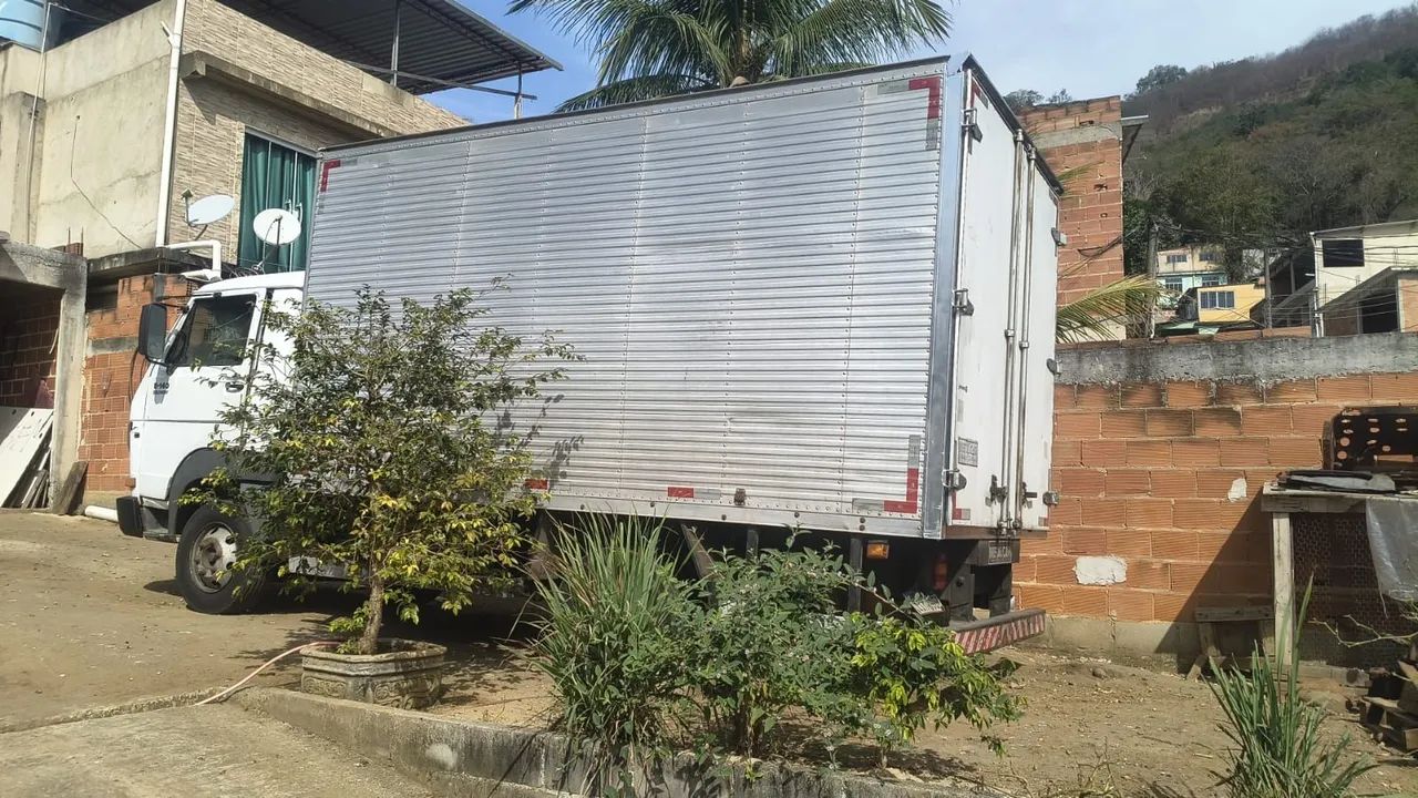 Caminhao bau 1540 - Foto 3