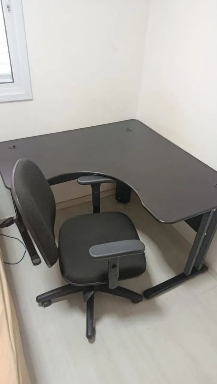 Mesa de Escritorio em L + Cadeira (NOVOS) - Foto 2