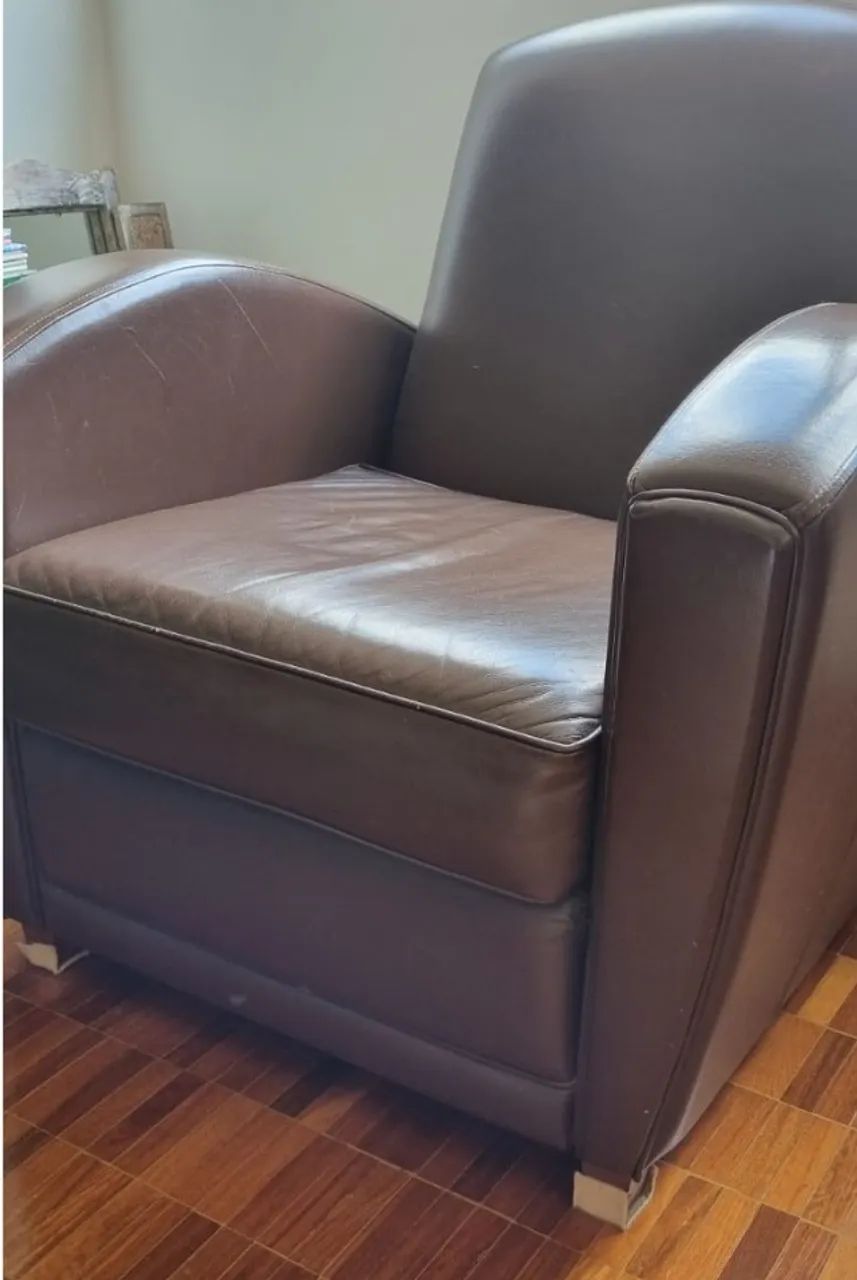 Poltrona  de couro lounge design clássico - Retirada a combinar - Foto 3