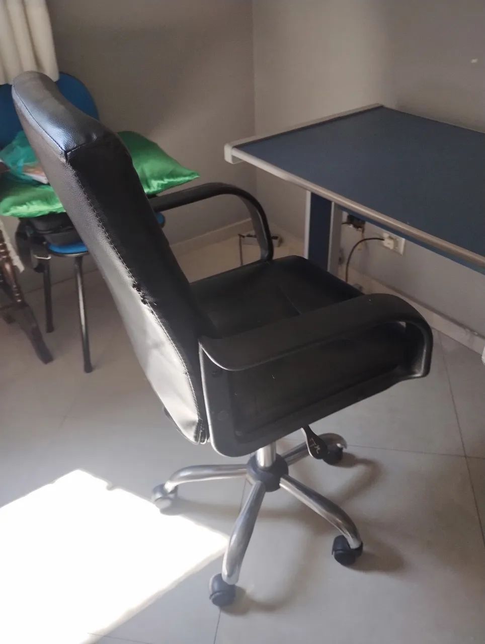 Cadeira giratória  - Foto 2