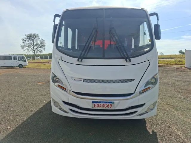 Micro-ônibus Iveco MA 8.7 Gran Micro 2016/2017 - Foto 4