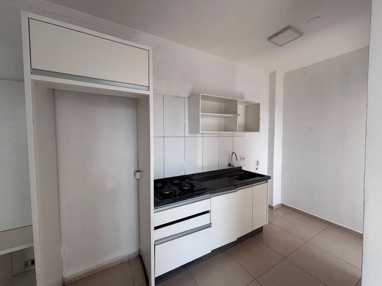 Kitnet com 2 Quartos e 35 m² na Vila Morangueira - Maringá/PR - Foto 2