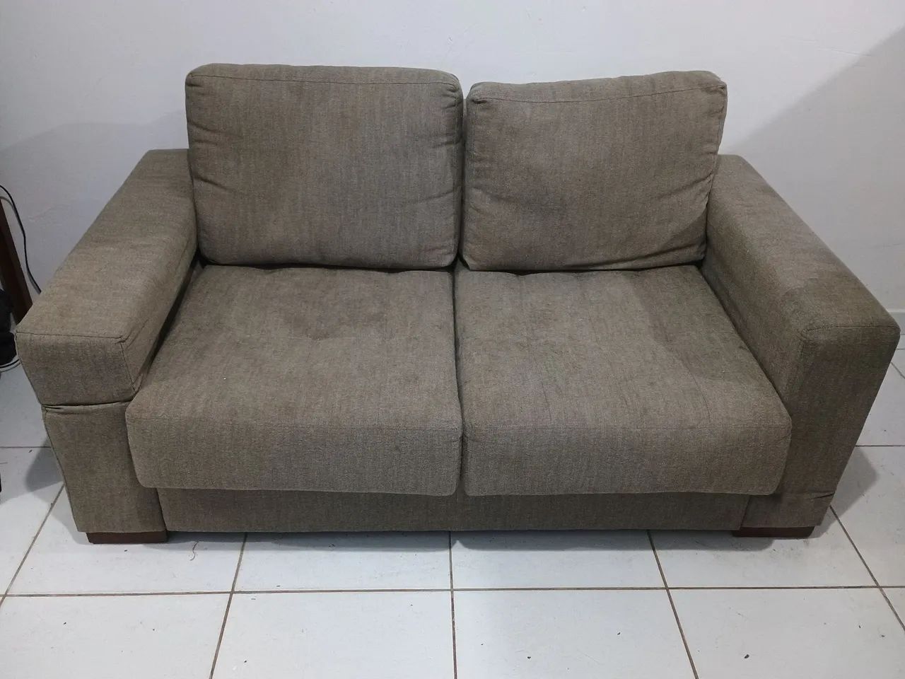 Sofá retrátil 2 vagas amplas de tecido - Foto 3