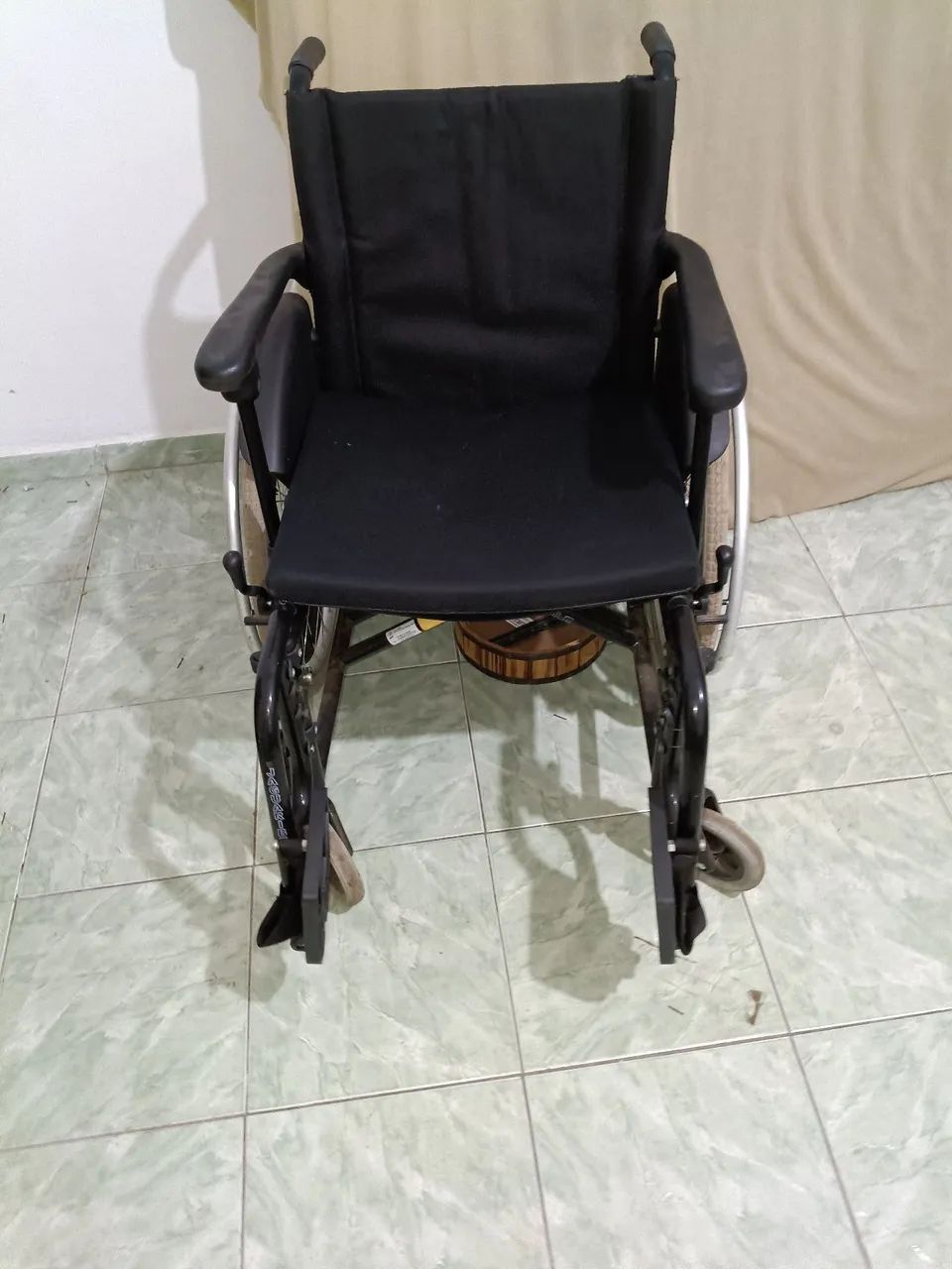 Cadeira de roda Agile nunca foi usada  - Foto 2