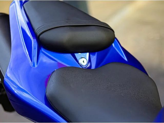 YAMAHA YZF R-1 - Foto 5