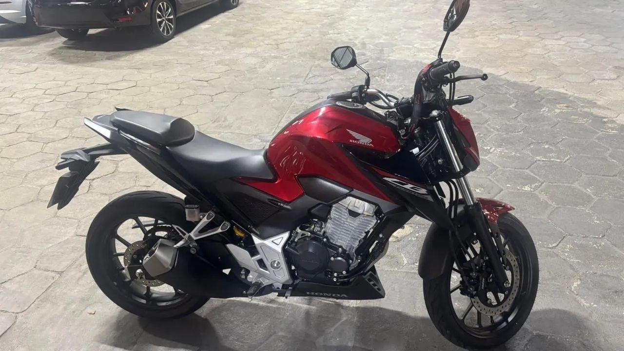 CB 300  F - Foto 2