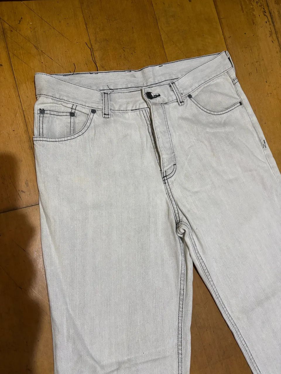 Calça Toulon semi nova - Foto 2