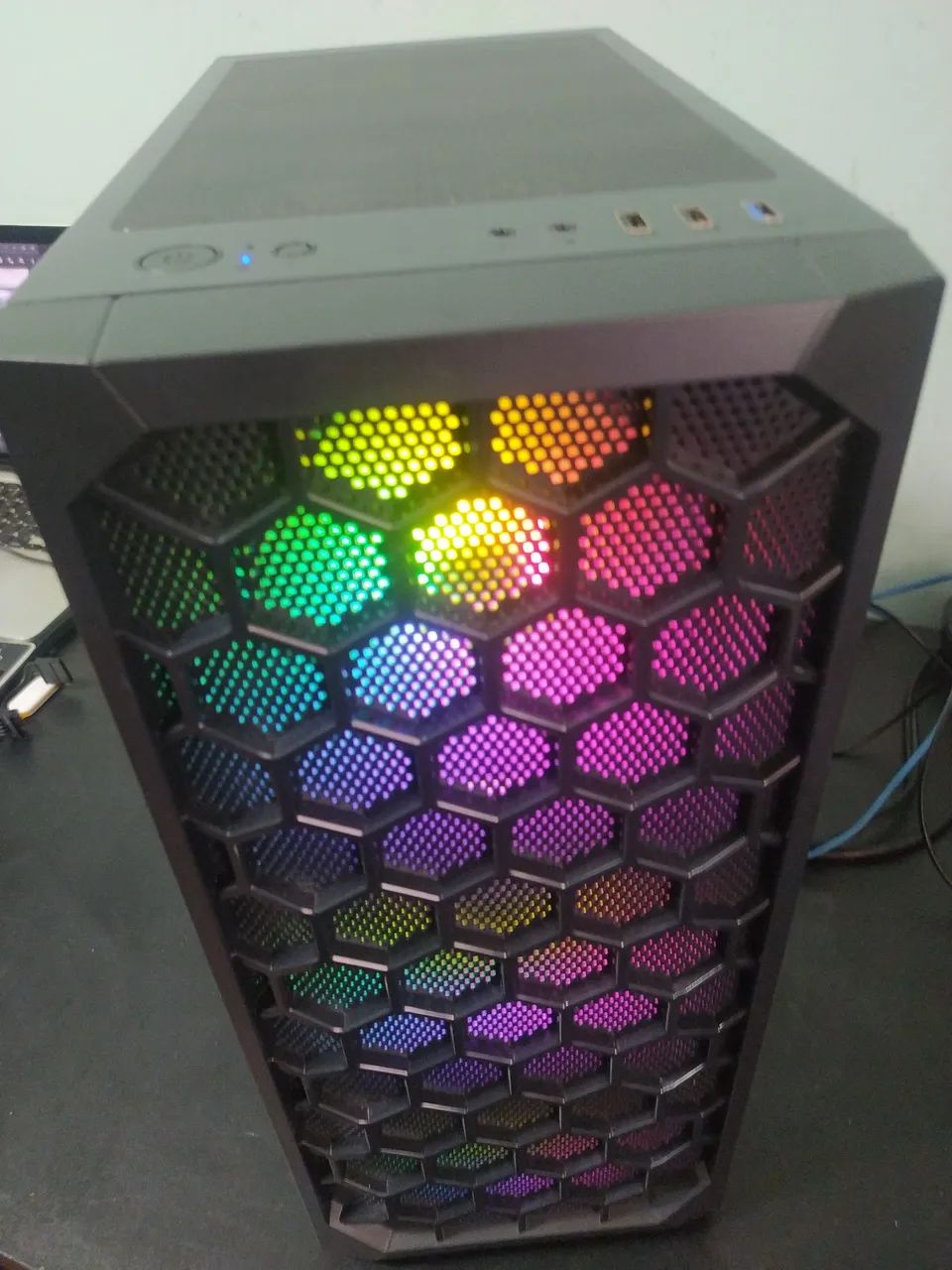 Workstation Xeon 8/16 16gb. R$1100 - Foto 2