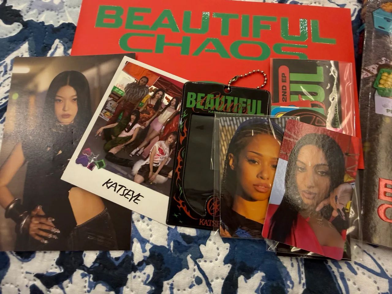 Album beautiful chaos beautiful ver - CDs, DVDs etc - Golden Park