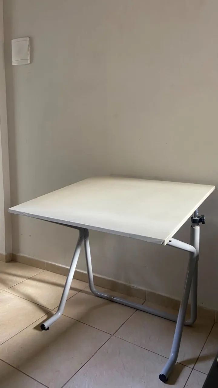 Mesa de Desenho Trident