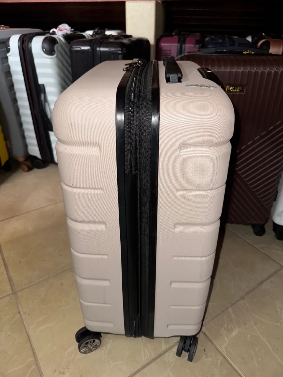 Mala de viagem DELSEY PARIS IMPORTADA usada 1x praticamente nova de 23kg  - Foto 4