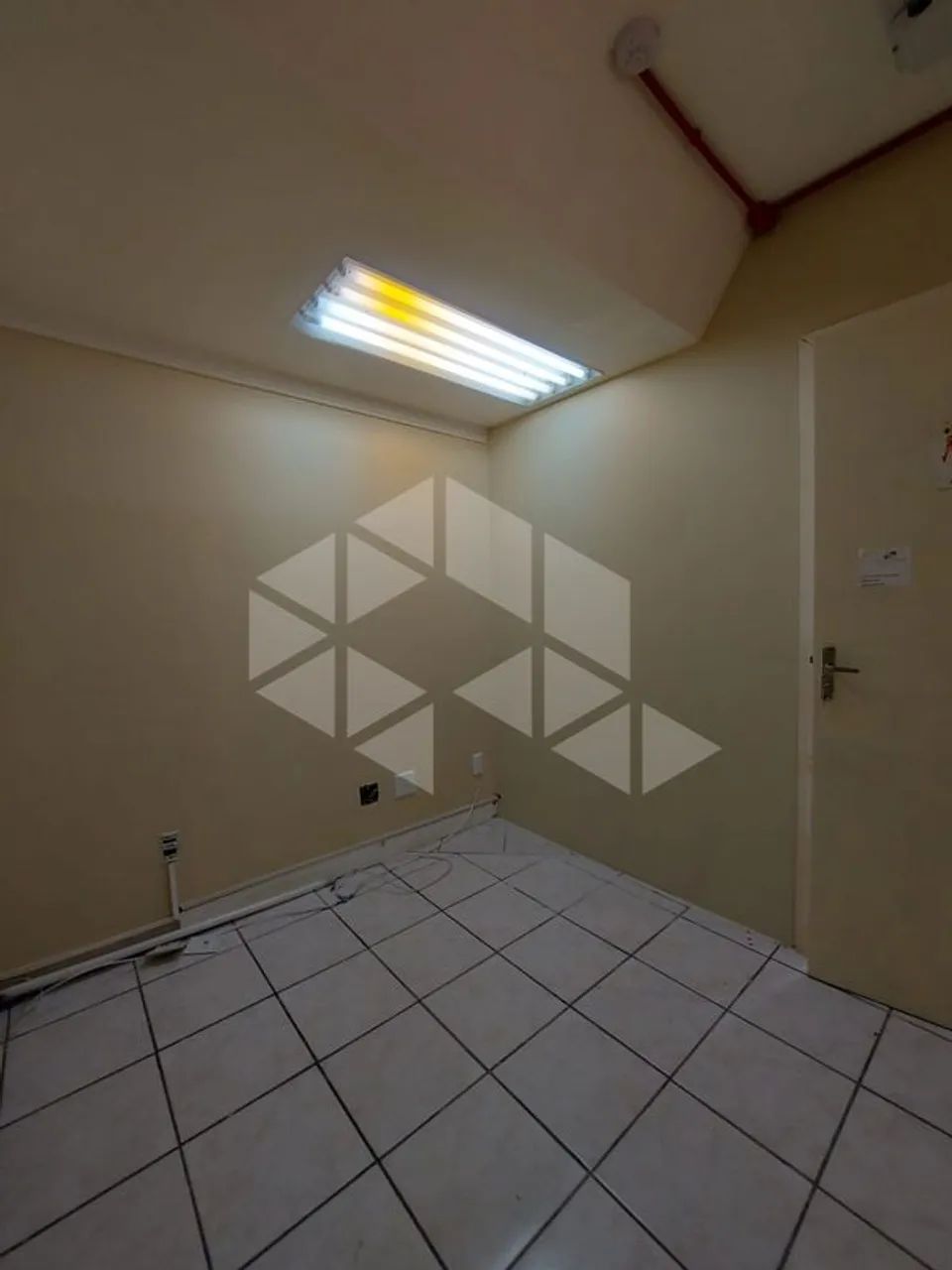 Sala 40M² - para Alugar - Foto 4