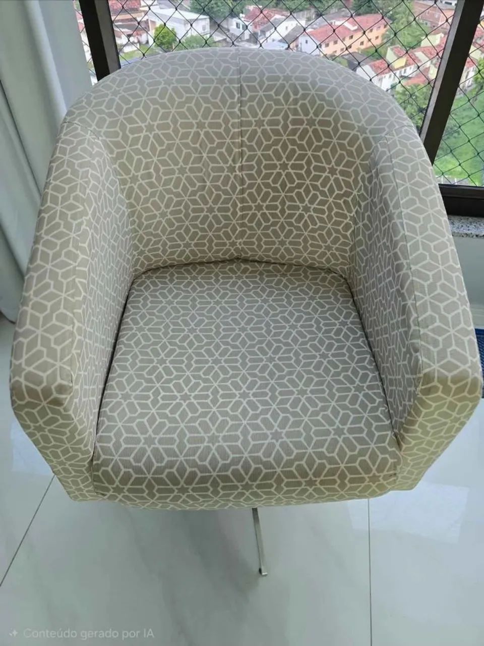 Cadeira decorativa giratória 