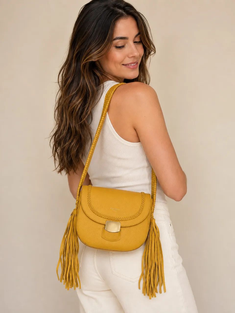 Bolsa Carmim em Couro com Franjas