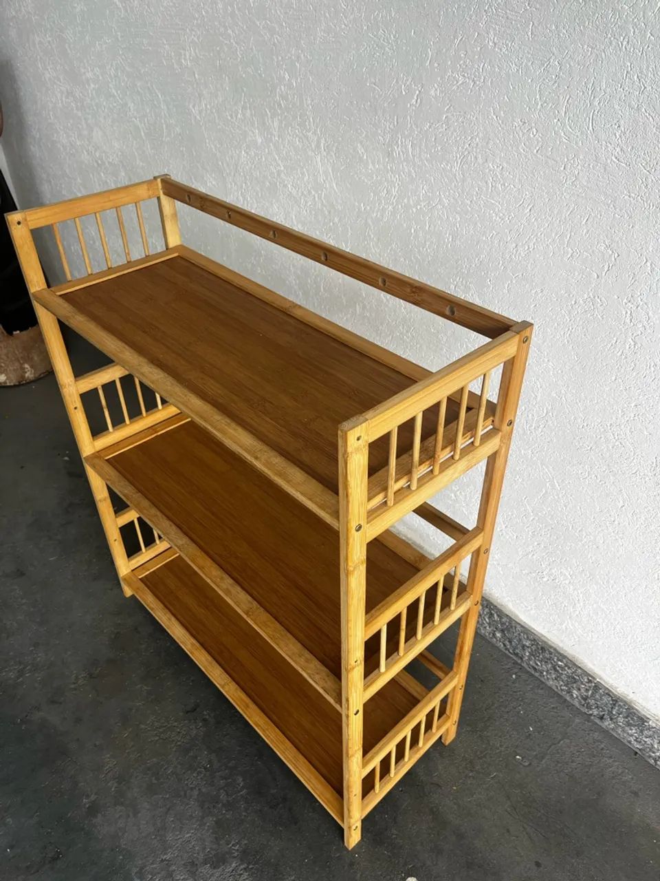 VENDO ESTANTE EM BAMBU NOVA! - Foto 4