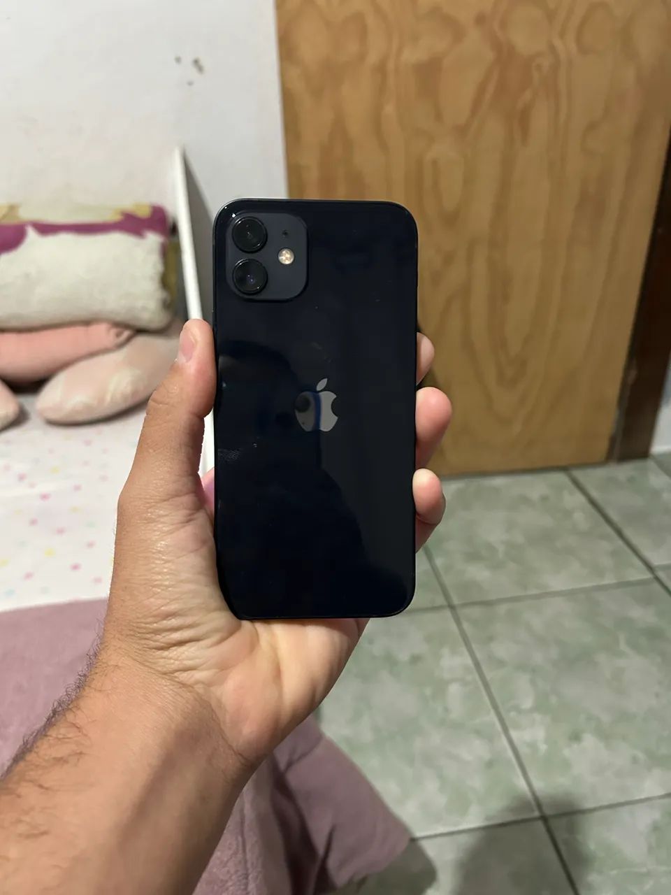 iPhone 12 Nunca aberto  , cabo original e capinha e película  - Foto 2