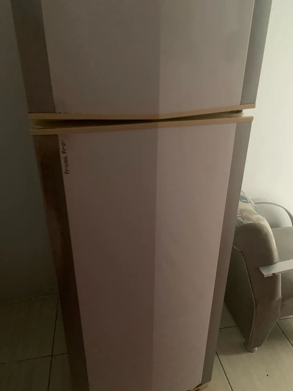 Vende-se geladeira super conservada  - Foto 3