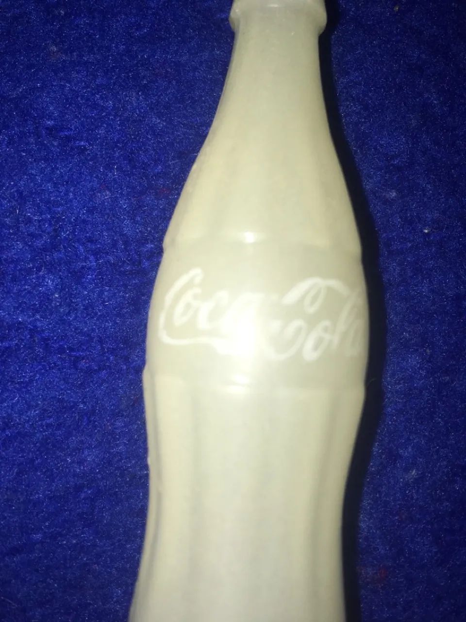 Garrafinha de Coca Cola Década de 80 (brilha no escuro) - Foto 4