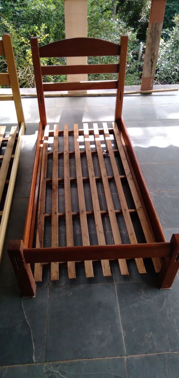 Cama solteiro em Cerejeira