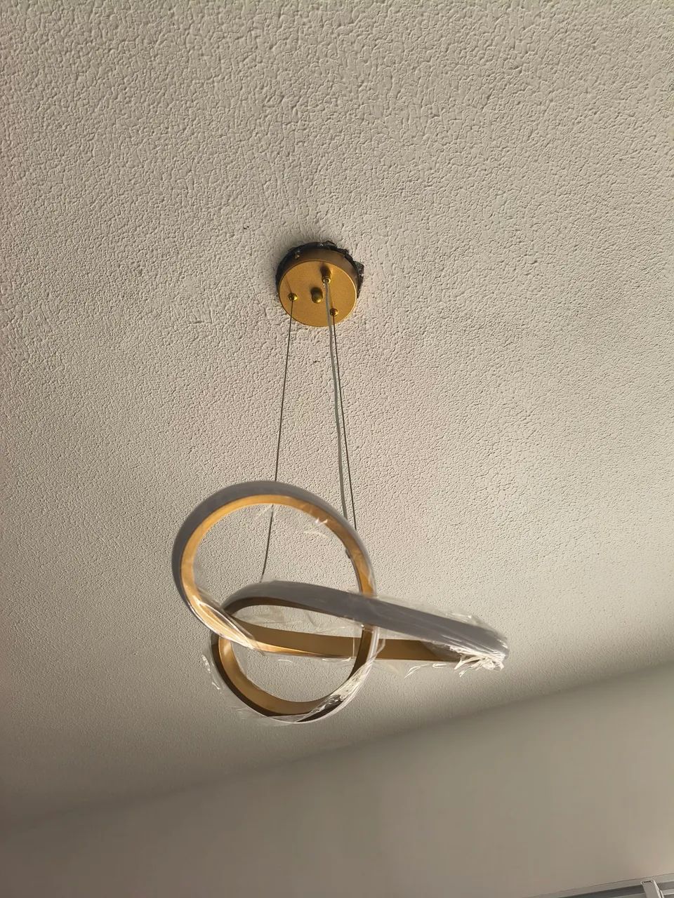 Vendo essa luminária nova  - Foto 2
