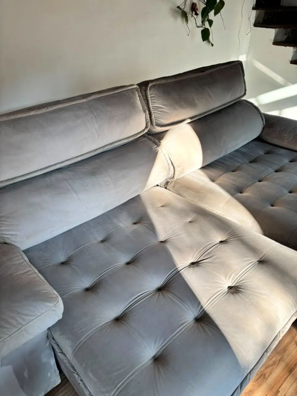 Sofá grande - 3,20m - Suede cinza  - Foto 3