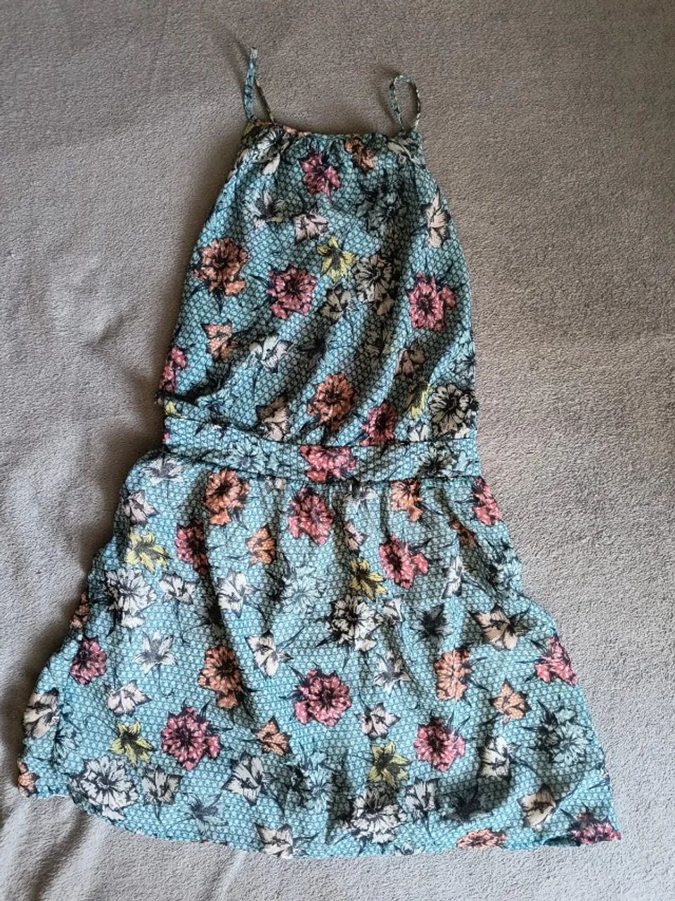 BAÚ DE ROUPAS USADAS TAMANHO M
