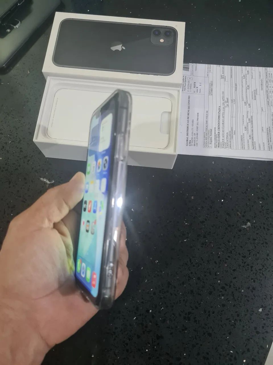 VENDO  IPHONE 11 256gb, NOTA FISCAL E CAIXA. - Foto 3