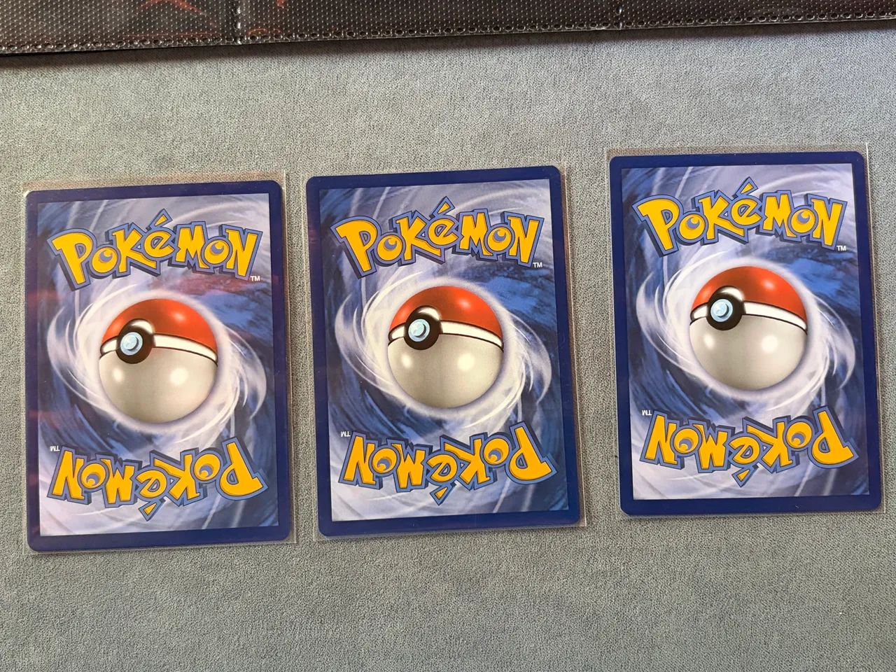 Carta Pokémon - bulbassauro, Pikachu e squirtle - NM - Foto 2
