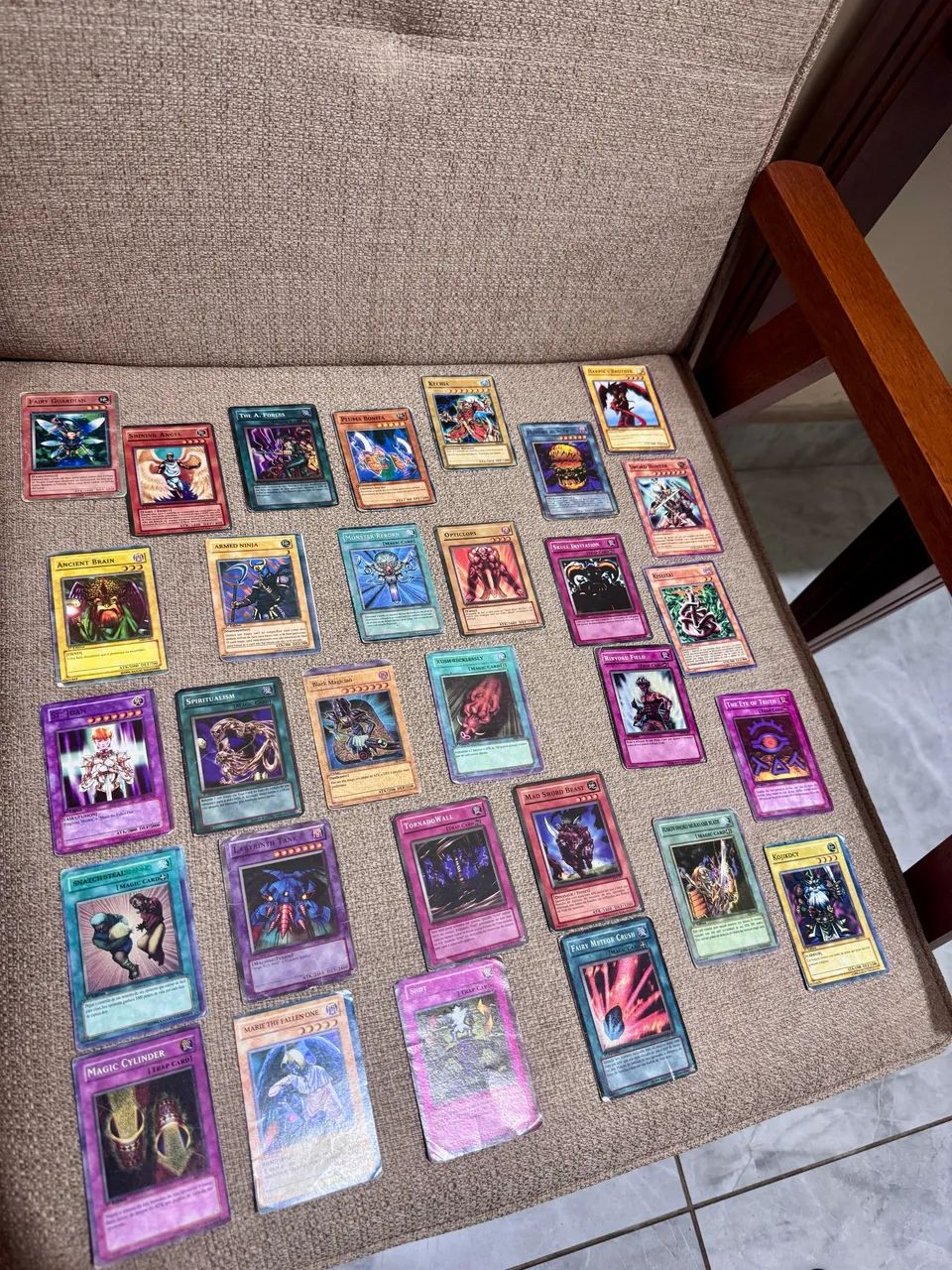 Cartas Yu-Gi-Oh! com Mago Negro (Black Magician) - Algumas Réplicas - Foto 2