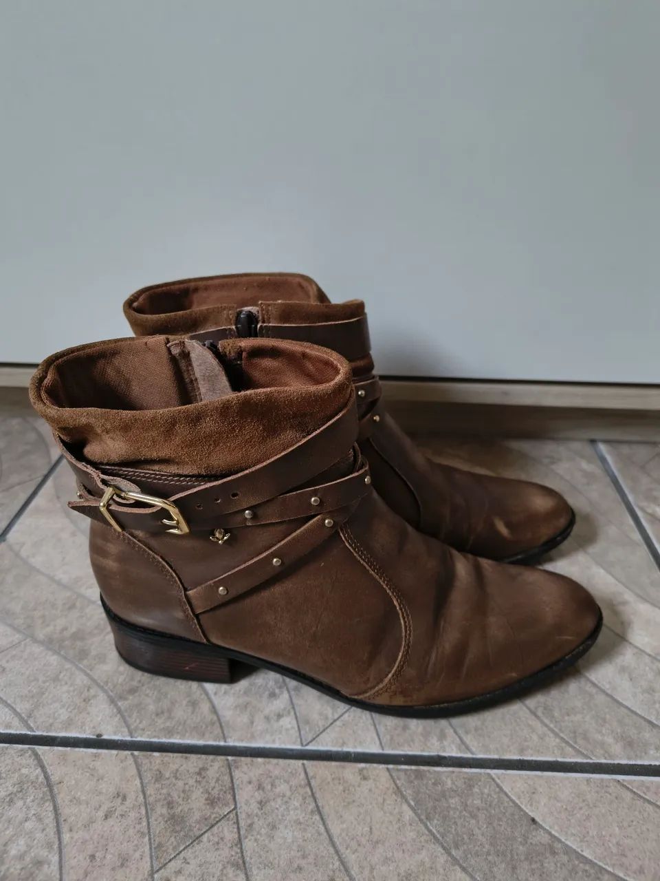 Bota cravo e canela couro legítimo Tam 37
