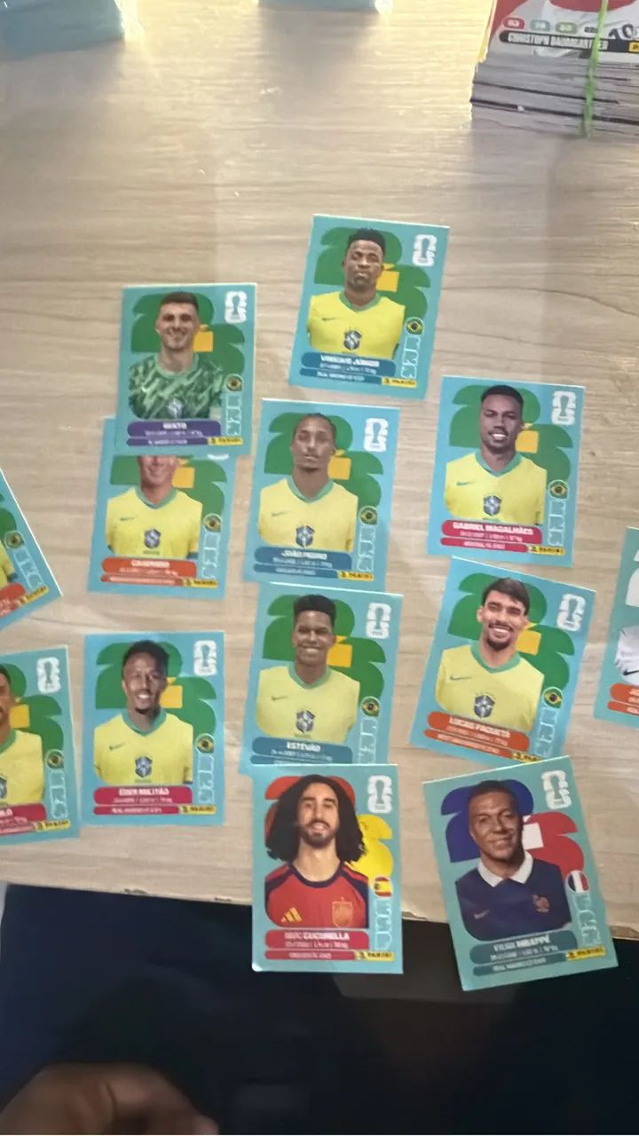 Vende se figurinha  - Foto 5