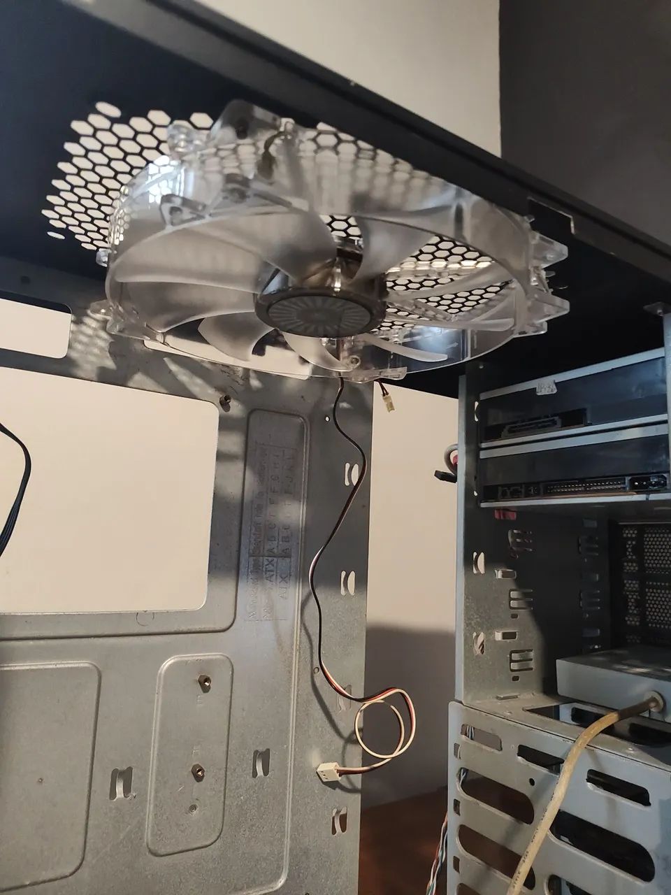 Gabinete fulltower Haf 922 Cooler master - Foto 5