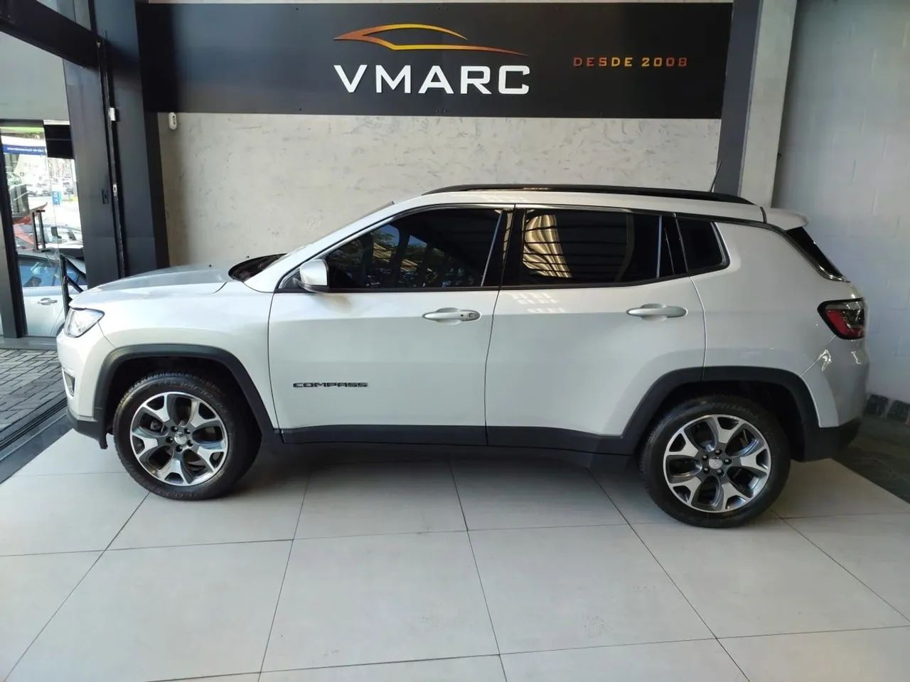 Jeep Compass Longitude 2.0 4X2 Flex 16V Aut. 2017 - Foto 3