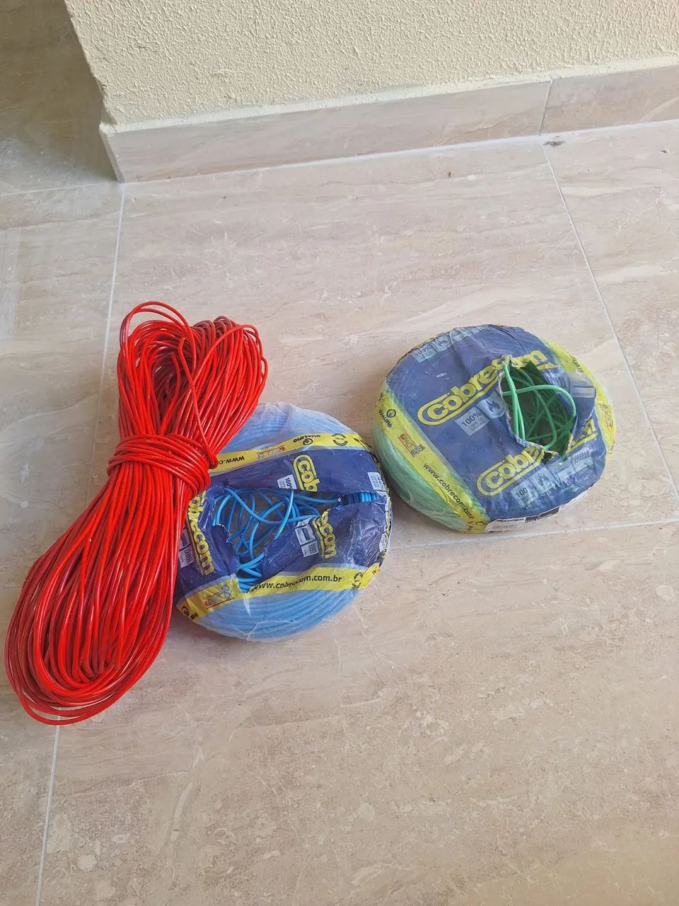 Fios da marca cobre com 