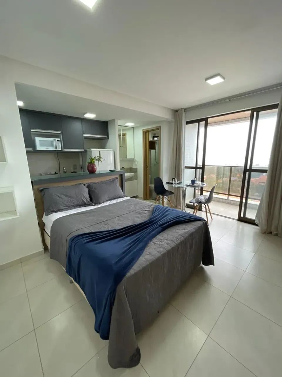 Alugo apartamento estilo Studio, mobiliado, vista mar.