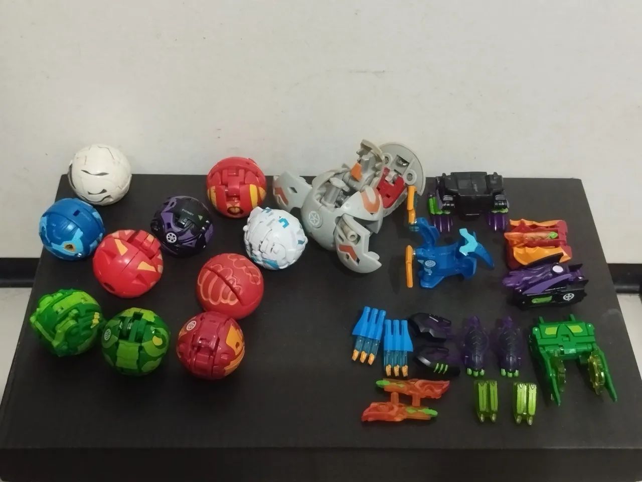 Bakugan lote com 11 mais varios acessório