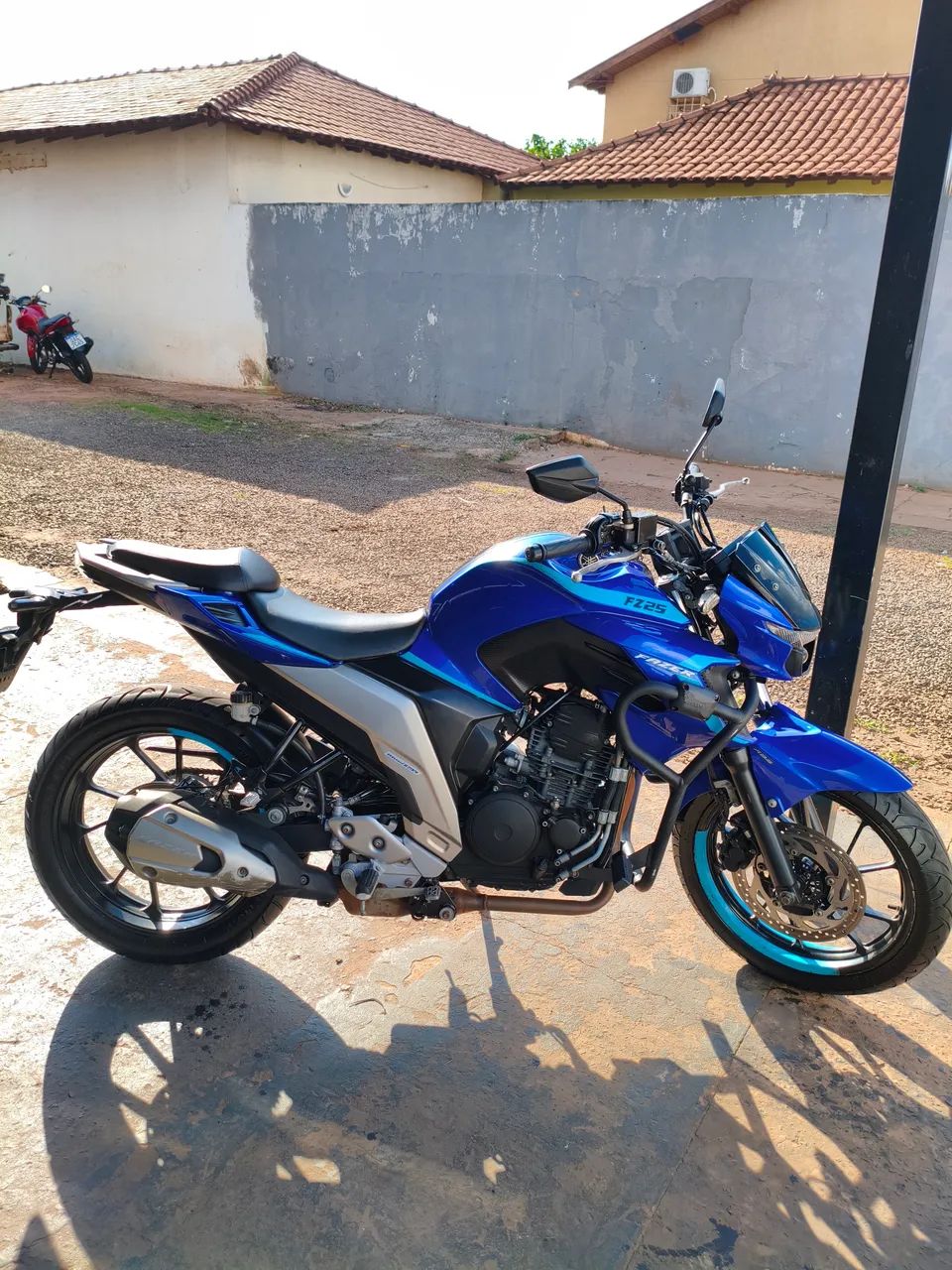 Fz25 2023. 