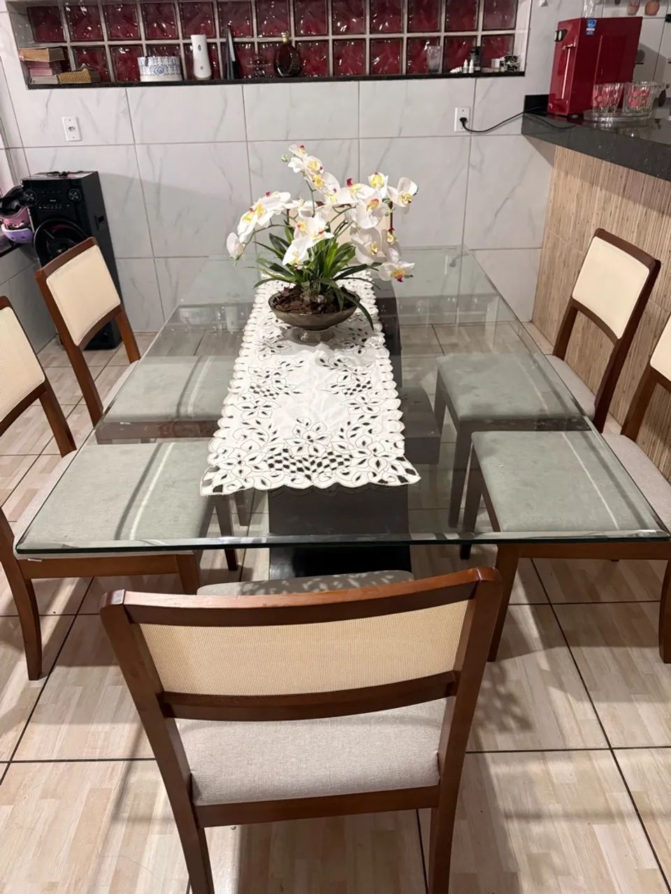 Mesa de vidro com 6 cadeiras  - Foto 2
