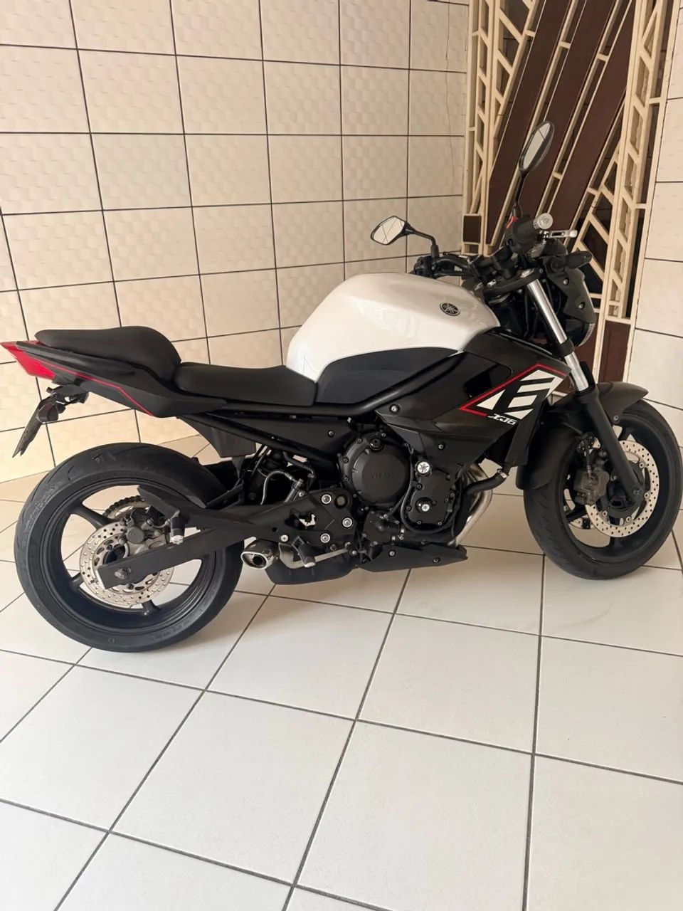XJ6 2014/2015 - Foto 2